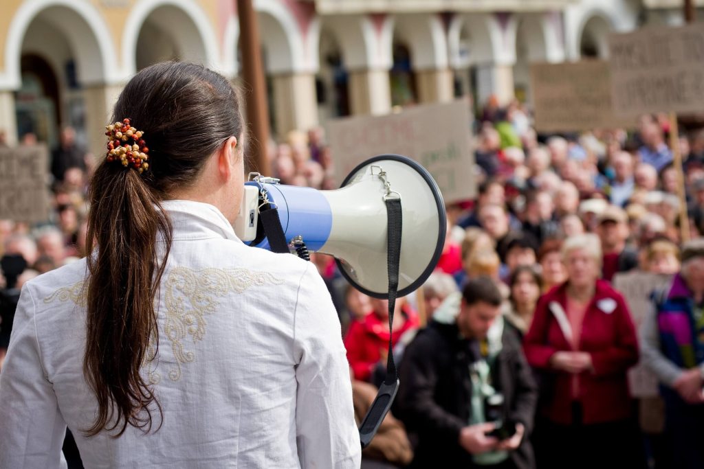 Communicating to hundreds of staff
